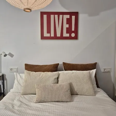 Flat In Apartamento